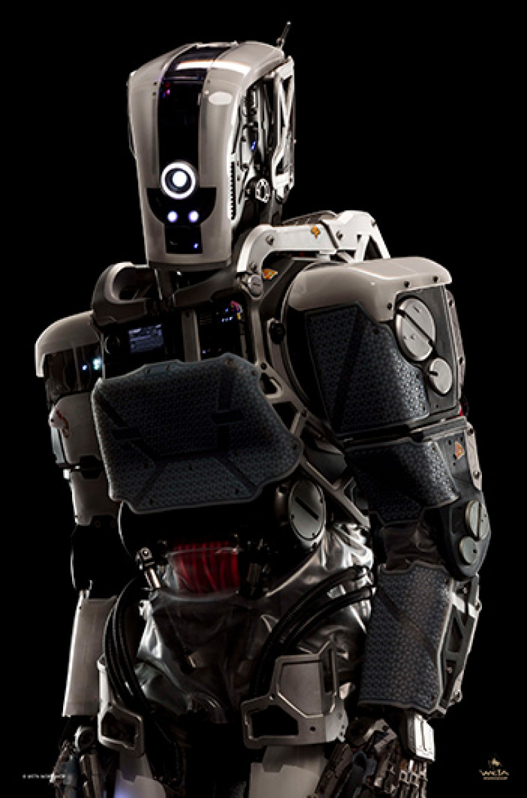 I Am Mother: Specialty robot suit